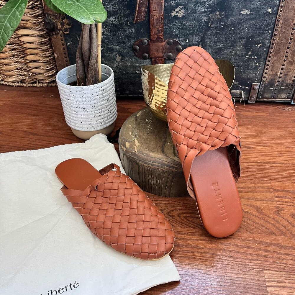Liberte Woven Mule Sandals Size 9